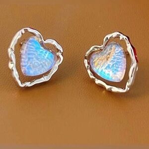 Chameleon Heart Dichroic Rainbow Iridescent Ripple Caustics Refraction Pool Stud